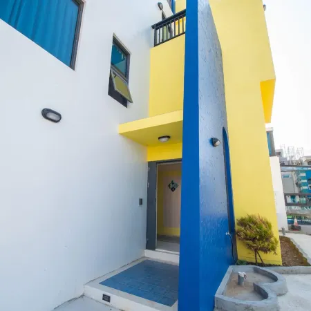 Sapphire Inn