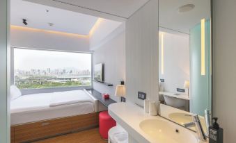 citizenM Taipei North Gate