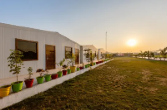 โรงแรมไลม์ทรี แอนด์ แบงเควท วรินดาวัน