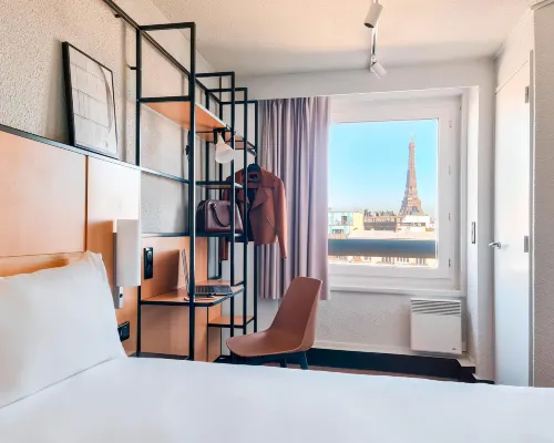 أيبس باريس تورا إيفل كامبرون اي ام اي 15 Hotels near الحي السادس عشر - تروكاديرو - باسي