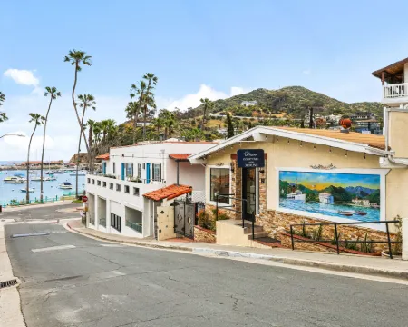 Catalina Courtyard Suites Hotel di Avalon