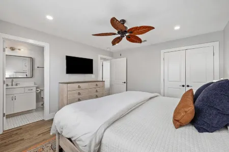 Walk to Beach Private Pool Fire Pit Bonfires G by the Sea by AvantStay