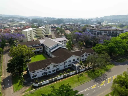 Premier Splendid Inn Pinetown Отели в г. Клоф
