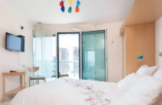 Luxurious 2BR w/ Panoramic Sea View by Sea N' Rent Hotels in 