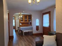 Family-friendly farmhouse property, rural setting, 10 minutes from Tiffin, OH. Ξενοδοχεία στην πόλη Seneca County