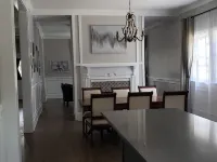 Spacious historic home with vintage southern elegance and a gourmet kitchen Hotels in Graham