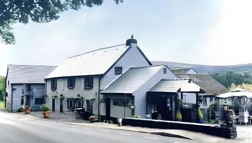 Roadhouse Llanwenarth Hotels in Crickhowell