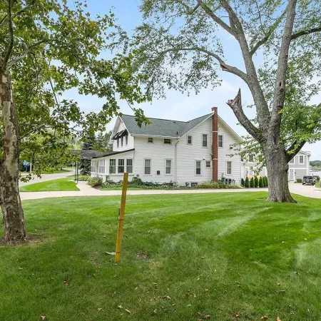 Saugatuck Harbor House
