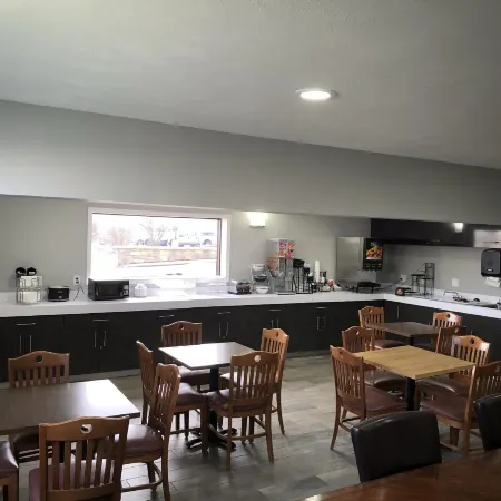 Countryside Inn & Suites Omaha East-Council Bluffs IA