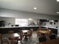 Countryside Inn & Suites Omaha East-Council Bluffs IA - breakfast