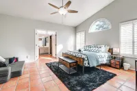 Lovely Gilbert Home w/ Heated Pool: 3 Mi to Dtwn! - Homestays