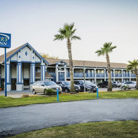 Travelers Inn