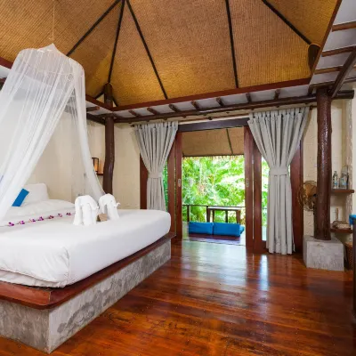 觀景度假村 Chalok Baan Kao Beach附近的飯店