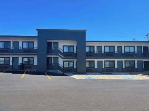 省錢汽車旅館 紐波特酒店