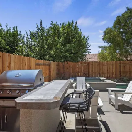 Indio Escape by AvantStay Stunning Home in Coachella w Pool Hot Tub