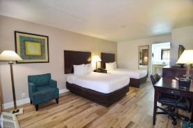 โรงแรม มอนเรียล เอ็กซ์เพรส แอนด์ สตูดิโอส์ ไอไดรฟ์ ดิสทริกต์