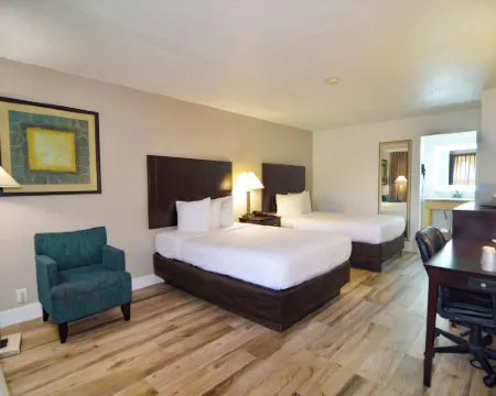 โรงแรม มอนเรียล เอ็กซ์เพรส แอนด์ สตูดิโอส์ ไอไดรฟ์ ดิสทริกต์ โรงแรมในออร์ลันโด