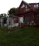 Beautiful Modern Swiss Cottage in Athens, NY