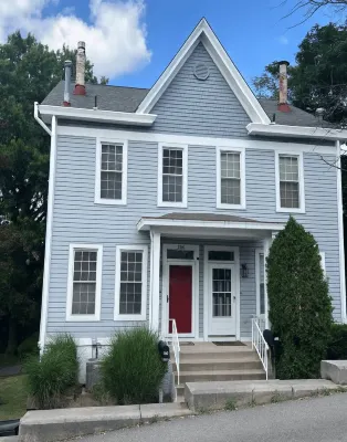 Urban Retreat with Garage on Mt Washington