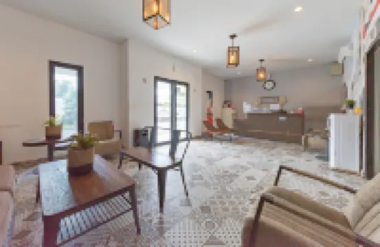 RedDoorz Plus near UNIMED Medan Hotel di Medan Estate