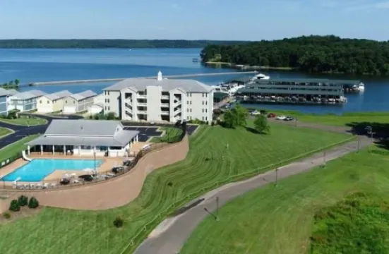 Lakeside Barndominium in Charming Buchanan