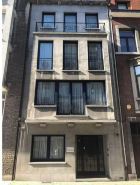 Spacious townhouse with garden and garages