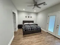3-bedroom condo in DeRidder, Fully Furnished-WiFi-AC. Enjoy your stay. 1928 Hotels in DeRidder