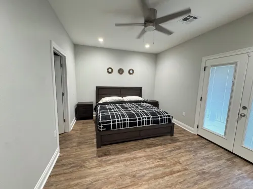 3-bedroom condo in DeRidder, Fully Furnished-WiFi-AC. Enjoy your stay. 1928
