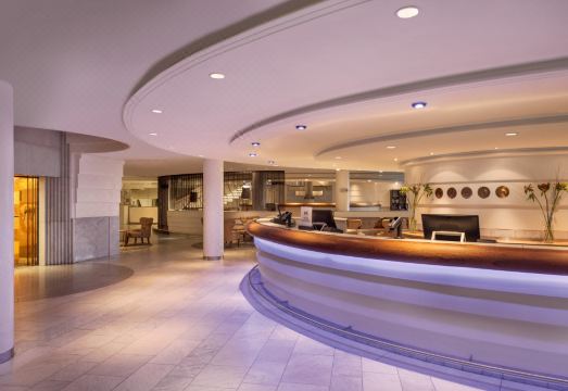 힐튼 스톡홀름 슬루센 객실 내부