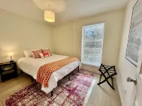 Perfectly located, newly renovated, charming 3 bedroom condo - 1 mi from campus