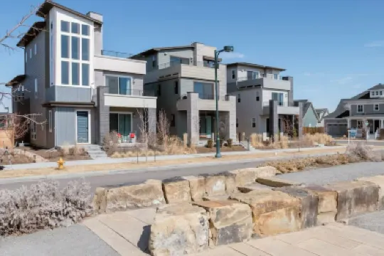 Spacious 4-bedroom house with WiFi, AC in delightful Central Park Denver Hotels in Stapleton