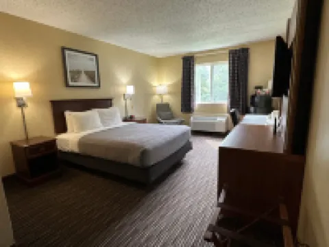 Quality Inn Near Toms River Corporate Park Hotels in Ocean County