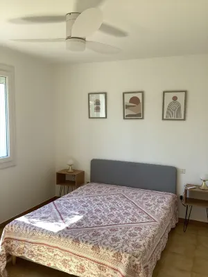 Detached villa, 4 bedrooms 2 bathrooms, garden.in very quiet area Hotels in Bessan