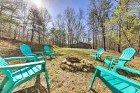 Scenic Murphy Escape with Hot Tub and Fire Pit! - Wifi