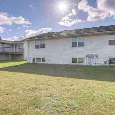 Near Medical Corridor: 'whimsy Wisconsin' Duplex Others