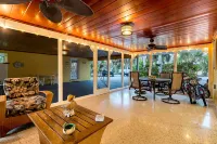 Expansive Pool and Golf Cart - Charming Island Escape