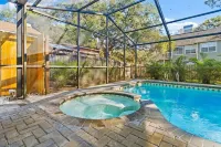 Heated Saltwater Pool & Spa l Family Friendly l Near Beaches & Clearwater