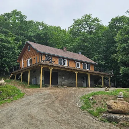 Private, Mountain Views, Close to Horse Show Grounds, Lake Placid and Hiking