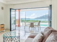 Spacious 1 bedroom apartment with pool, WiFi, AC in charming English Harbor area Hotels in Piccadilly