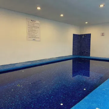 Blue Inn Hotel & Suites