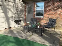 Charming 2-bedroom unit centrally located near the heart of downtown Greensboro