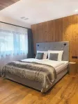 Florisa Mountain Penthouse, luxury ski-in/ski-out penthouse - Jacuzzi & sauna