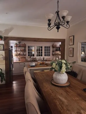 The Hollies Отели в г. Монбук