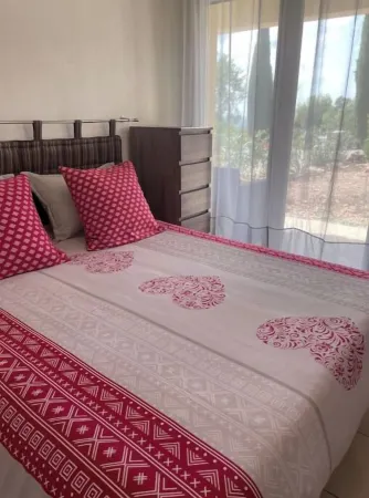 Villa T2 Domaine de Manon Отели в г. Синь