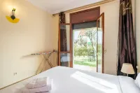 Lovely apartment with free parking in Evran