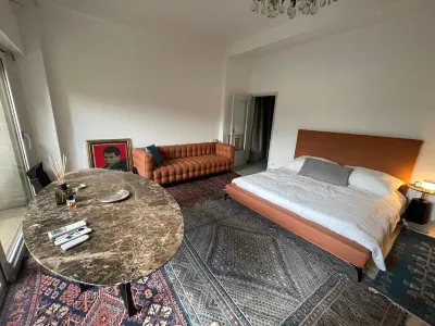 Loue Beau Studio Tout Confort en Plein Centre de Monaco Hotels near Metropole Shopping Monte-Carlo