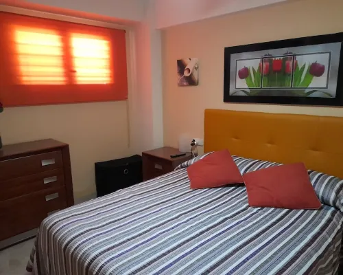 Beachfront apartment 40 k. from Valencia, services all year round, Hotels in Cullera