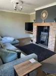 Holiday Cottage, Yorkshire Coast, Parking, 3 Bedrooms Sleeps 6 Hotel di Driffield
