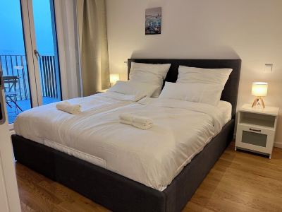 Modern Studio near Airport