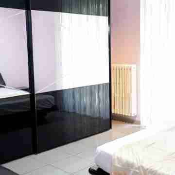 "Villa Paola" appartam site in Pescara 250 m from the sea and a few km from the center Rooms